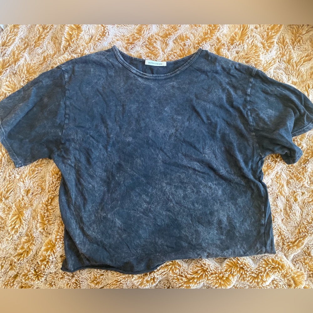 Like new black boxy fit cropped tee